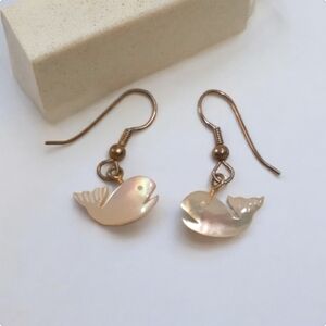 Vintage 1980s-1990s Mother of Pearl Whale Dangle Earrings